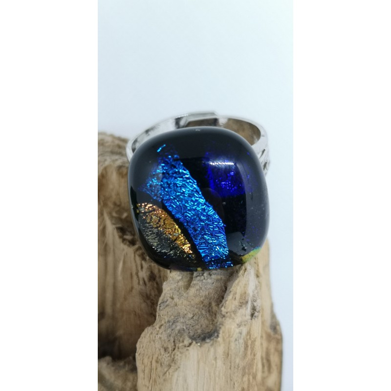 Bague en verre dichroïque