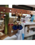 boucles d'oreilles en verre dichroïque montage pendantes